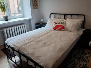 Old Town Hideaway & Zeppelin Market Walk