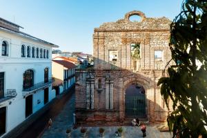 The Arco Chato Penthouse by AcoModo Casco Viejo