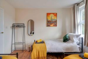 Quiet Coastal Bungalow Near the Seaside