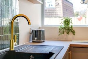 Quiet Coastal Bungalow Near the Seaside