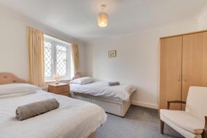 3 Bed in Torquay oc-h28551
