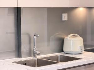 Ocean Park - Spacious 2BR Lake View on High Floor - Free Gym, Park Walk