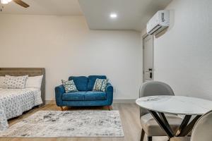 5 Mi to Dtwn Tampa and Riverwalk Couples Getaway