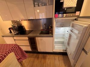 1 Cozy Studio in Historic 3rd Arr Near Metro
