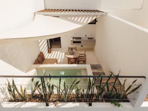 Elegant Duplex with Rooftop Jacuzzi in Tulum