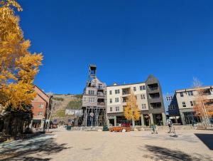 Buffalo Lodge 8412 by SummitCove Lodging