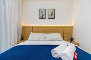 Studio com sacada no Centro - MAN1703