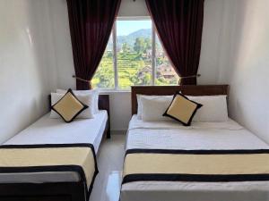Full Moon by Prime Hotels