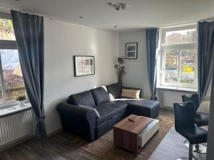 Kurvilla Apartments
