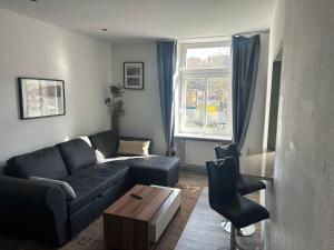 Kurvilla Apartments