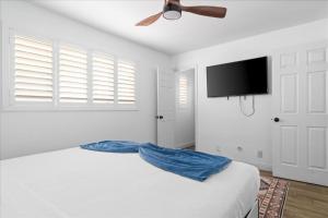 Villa Sorriso Stylish 3BR Home with Backyard Fun