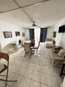 Hipstrip Horizon at Montego Bay Club