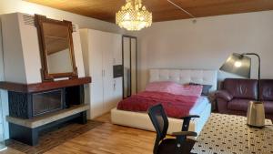 Private rooms in villa, 2 minutes from Bolligen station, in the villa longterm contract CHF 1100 per month