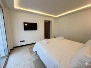 Spacious apartment with private terrace and secure parking in the heart of Casablanca