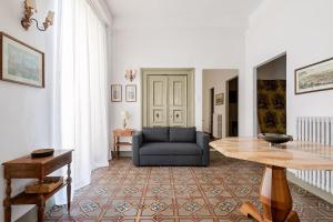 Domus 2 Mori- Appartamento 120 m2 con Affreschi - Centro Storico - Due bagni