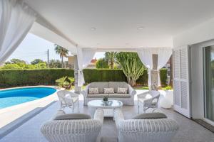 Villa Pedro, Llenaire