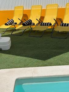 Pool, BBQ & Soccer Villa
