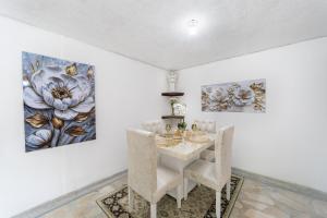 Modern Home byAirport & Chipichape Mall- Nightlife