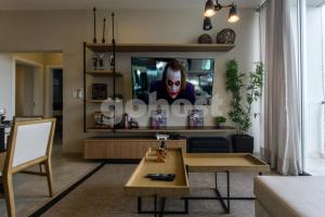 Chic apartment 600 m from Shopping del Sol