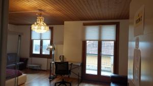 Private rooms in villa, 2 minutes from Bolligen station, in the villa longterm contract CHF 1100 per month