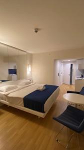 luxuri apartment in city center sea view