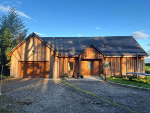 Lakeside Lodge, Views, Hot Tub & Fully Accessible