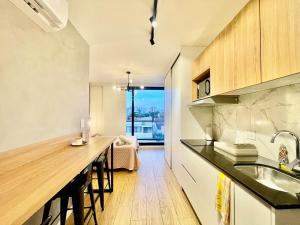 Loft en Zona Hamacas con una vista al parque