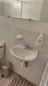 2-Bedroom Apartment, Tv, HBO, WiFi, Pool
