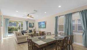 Casa Luxo 8Q Perto da Disney c Game Room
