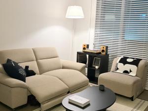 Spacious Home Near Incheon Airport for Families & Groups
