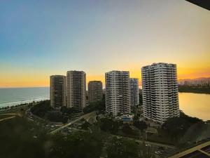 Ocean and Lake Marapendi views 3 bedroom apartment