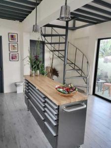 AquaHaven Stay with balcony and Aquarium