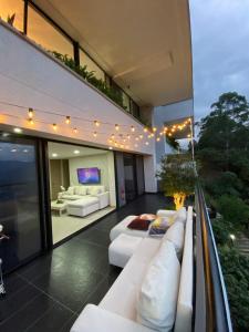Luxury apartment in Palmas overlooking Medellín