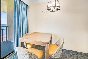 Direct Oceanfront at Coral Beach with Heated Pools