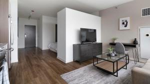 Landing Apartments - NEXT