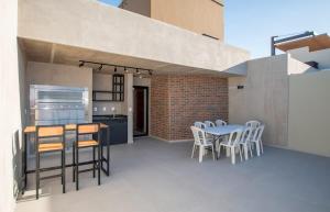 Cozy Studio Walk to Malls 200Mbps BBQ & Pool