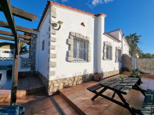 Amplia casa a 400m de la playa con terraza privada y barbacoa - HISP-236-192