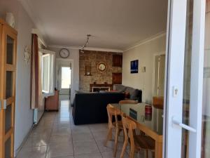 Amplia casa a 400m de la playa con terraza privada y barbacoa - HISP-236-192