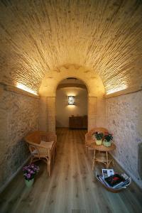 18Th-Century Noble Residence In San Sperate