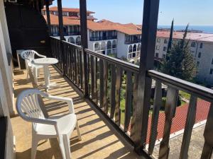 Stylish, 1-Bedroom at Watermill Complex