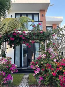 Villa biển Saint Simeon Resort Long Hải sát biển, Hồ bơi, BBQ, lý tưởng cho đại gia đình và nhóm bạn