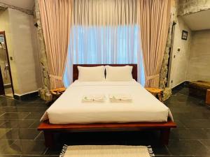 Phum Domnak Domrey Resort