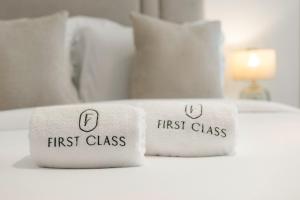 FIRST CLASS StudioLuxury Beach View Bliss