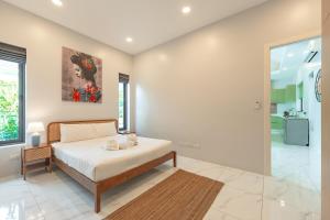 V108 Luxury Pool Villa in Phuket Prime Location