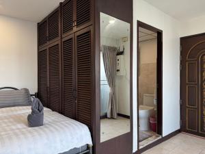 High Floor 2BR 1Bath Near BTS Night Market 5PAX
