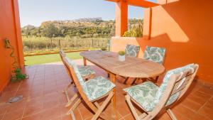 Vinedos del Mar, J1