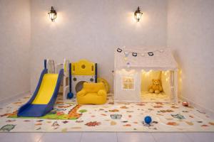 绿园HeyHikers#12pax I Karaoke I KidsPlayground I GunungLambak