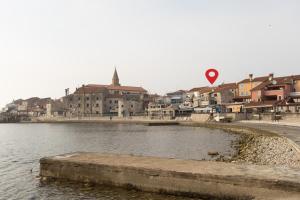 Apartment Seafront Mia