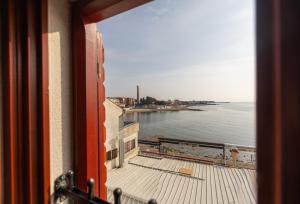 Apartment Seafront Mia