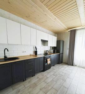 Котедж HOLIDAY HOUSE